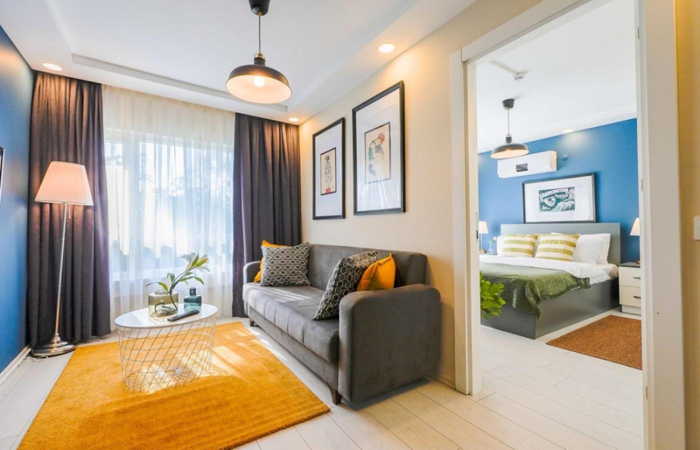 Excellent Flat Near Hadrian's Gate Daire Antalya