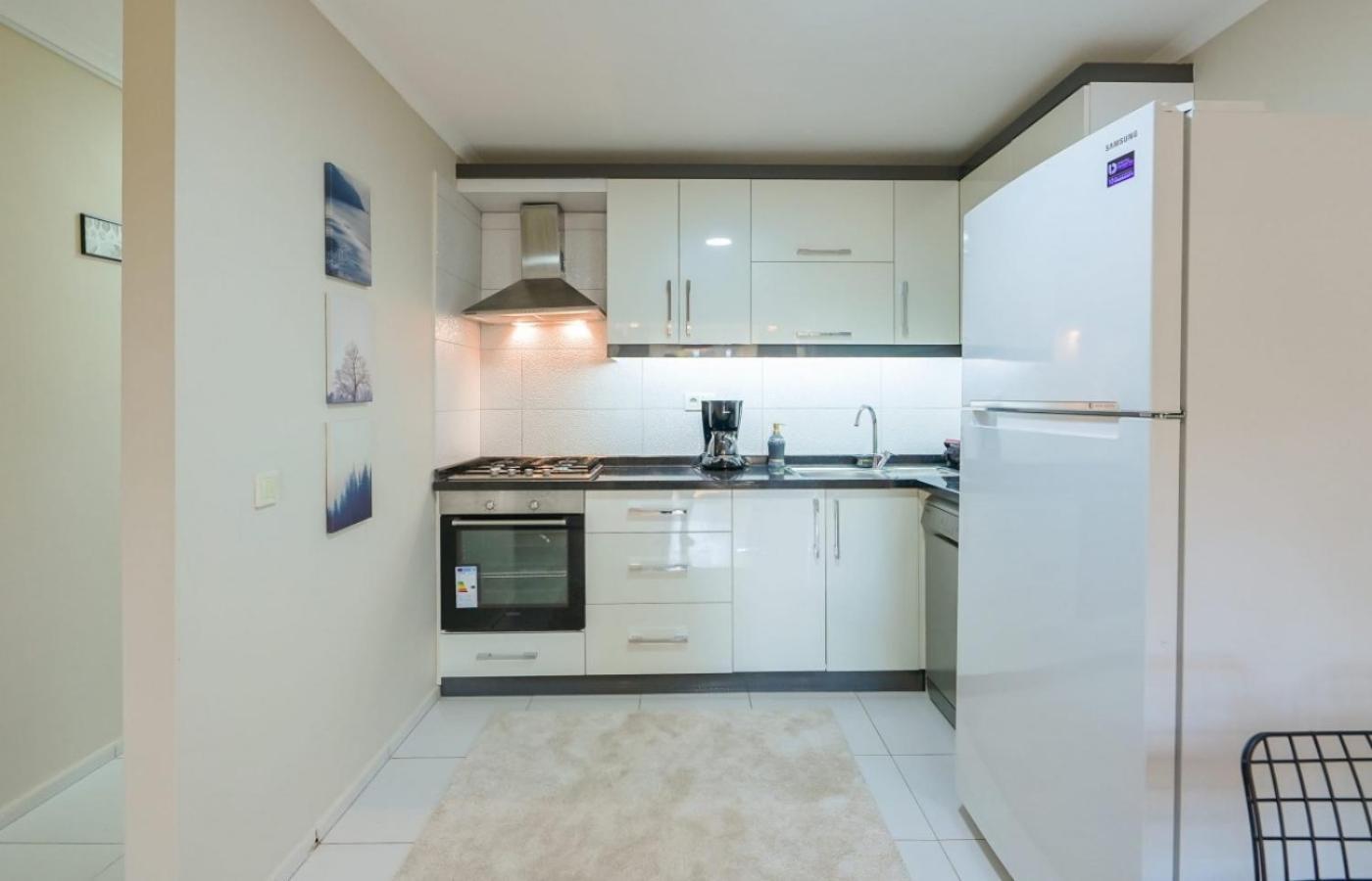 Daire Excellent Flat Near Hadrian's Gate *